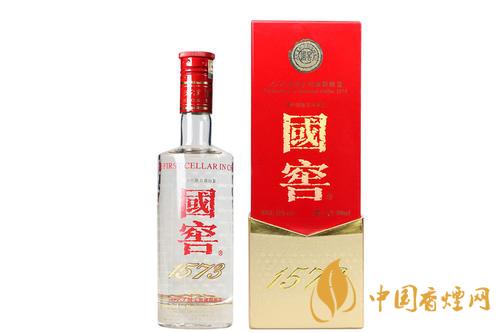 瀘州老窖國(guó)窖52度多少錢一瓶 瀘州老窖1573國(guó)窖52度價(jià)格