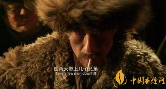 土匪煙怎么抽(點(diǎn)燃燒粗頭) 土匪煙對(duì)身體好嗎(呼吸道肺部危害大)