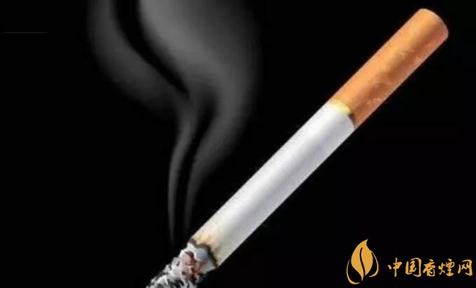 一天抽幾根煙合適，一天一包煙患癌幾率大