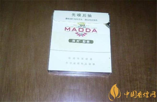 國(guó)產(chǎn)雪茄煙茂大世家雪茄好抽嗎 品迷你世家享雪茄盛宴