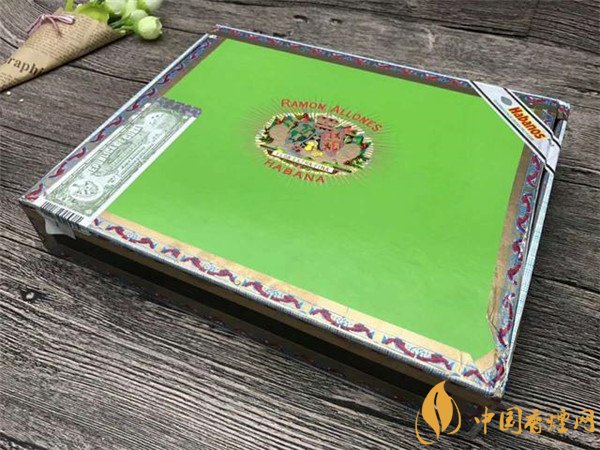 品吸古巴雪茄煙雷蒙阿龍巨人 喜嘗香草堅(jiān)果奶油香