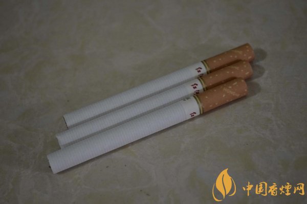 紅河香煙(紅河硬甲)價(jià)格表和圖片 紅河煙多少錢(qián)一包