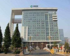 35億煙民1年為國(guó)家貢獻(xiàn)12億！專家：卷煙太便